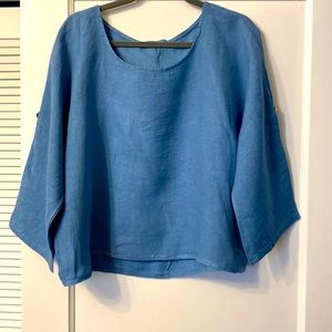 Beautiful blue linen shirt.